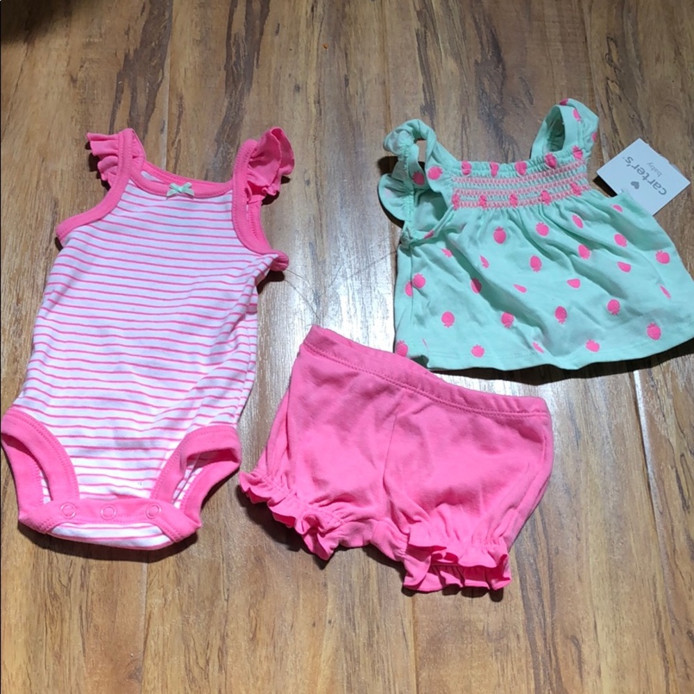 ✨NWT Carter’s Newborn 3 Piece Set!✨